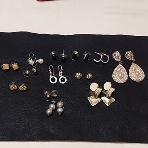 WOMEN EARRINGS LOT, 13 PAIRS.